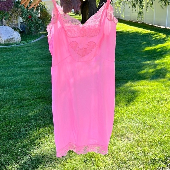 Vintage 60s Barbie Pink Slip - Picture 2 of 10